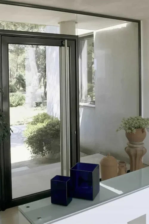 Instalación de puertas de aluminio