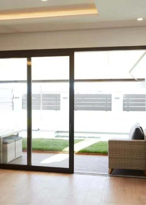 Puertas de aluminio con acabado profesional